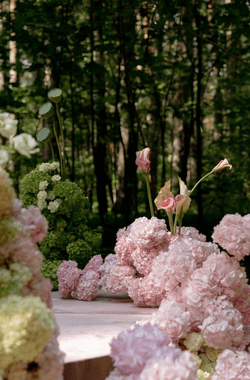 Romantic tabletop and decor inspiration