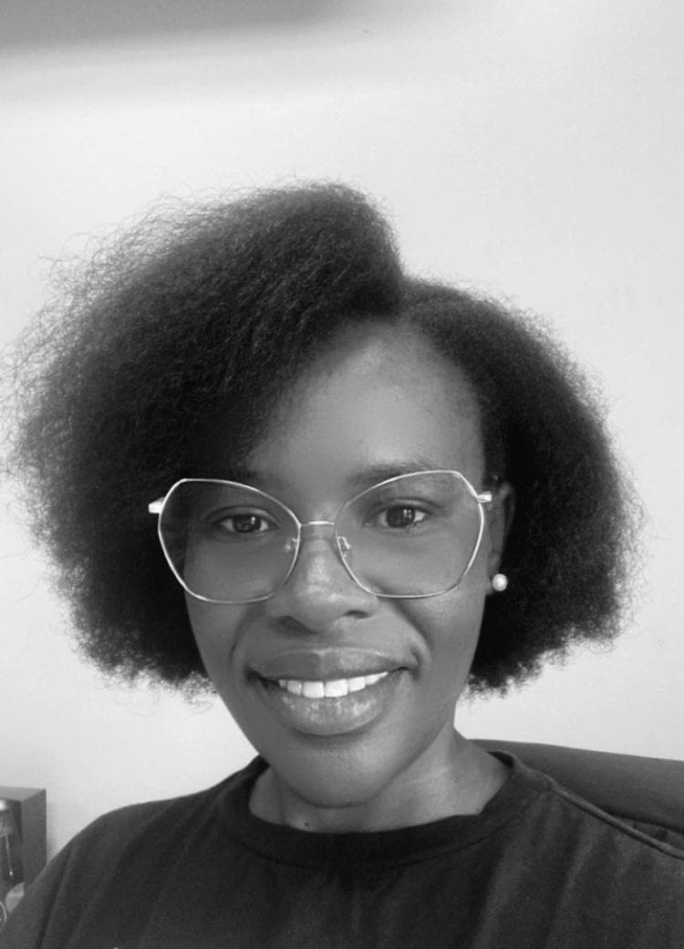 Bridal party portrait of Tira